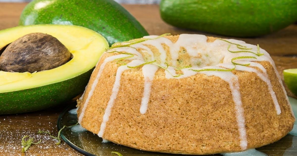 Bolo de abacate low carb, super cremoso e todos irão amar esse bolo