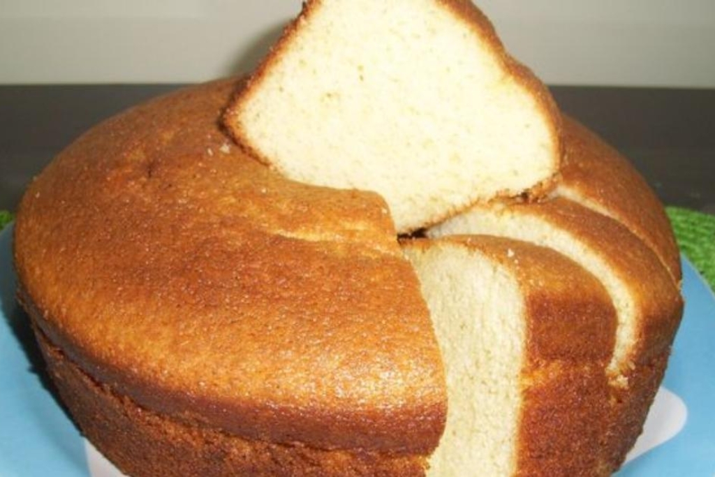 Bolo de creme de leite, é perfeito para o seu café da tarde com as crianças