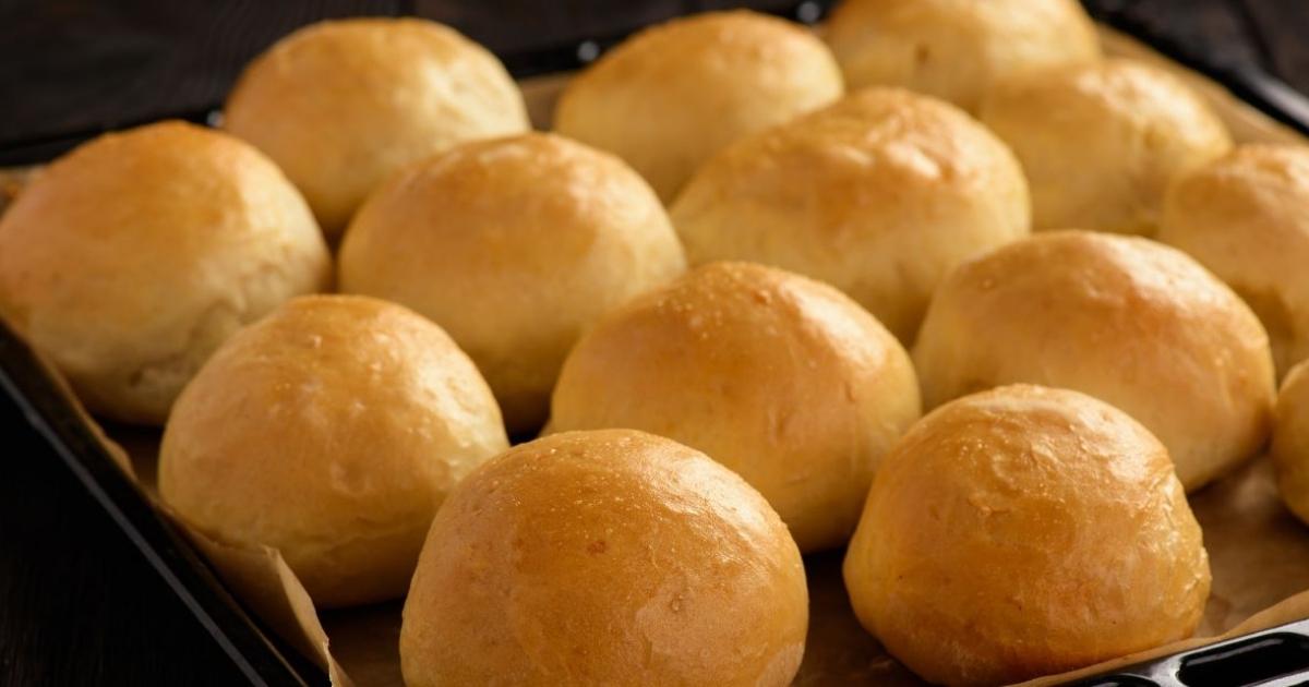 Pão de batata recheado na airfryer, o acompanhamento perfeito com café