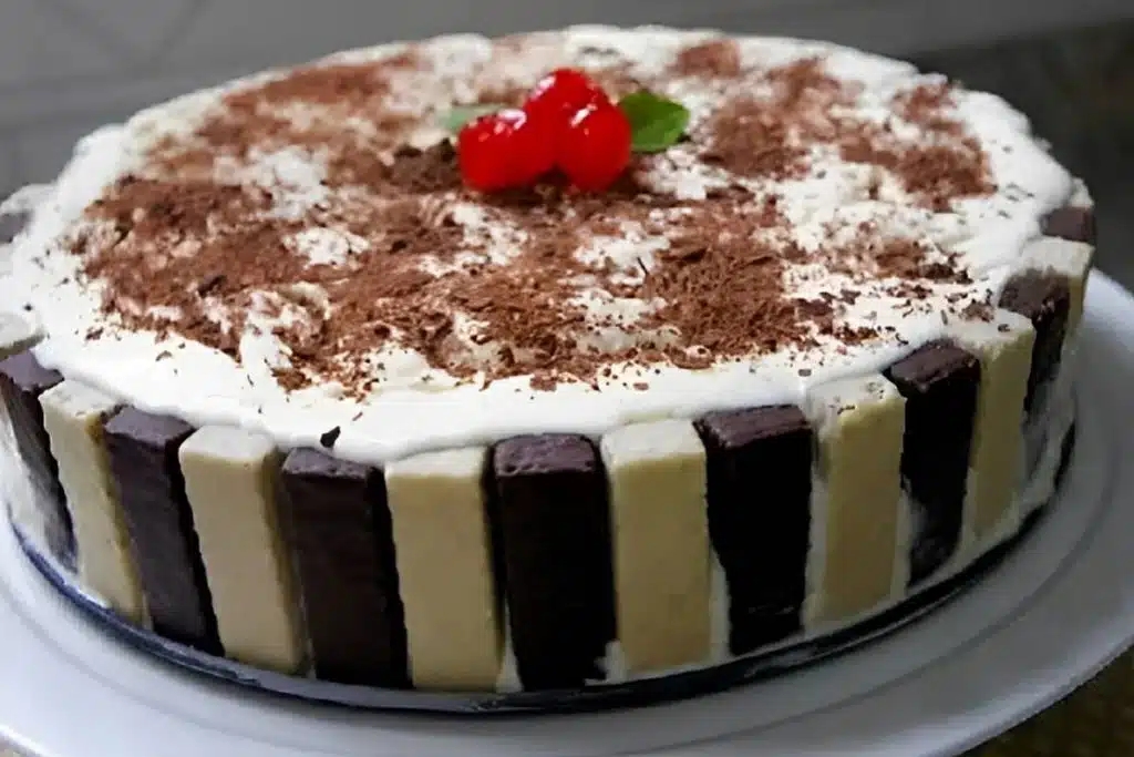 Torta de bis uma sobremesa tão fácil que até criança consegue preparar