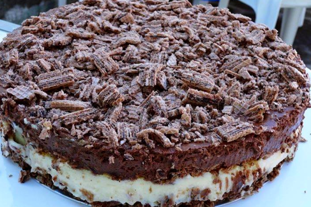 Torta de waffer ou bis, faça para ocasiões especiais e receba muitos elogios